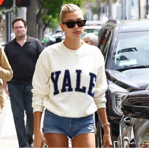 Zara Sweaters - NWT ZARA YALE Sweatshirt Collegiate University M